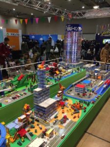 トミカパーキングタワー