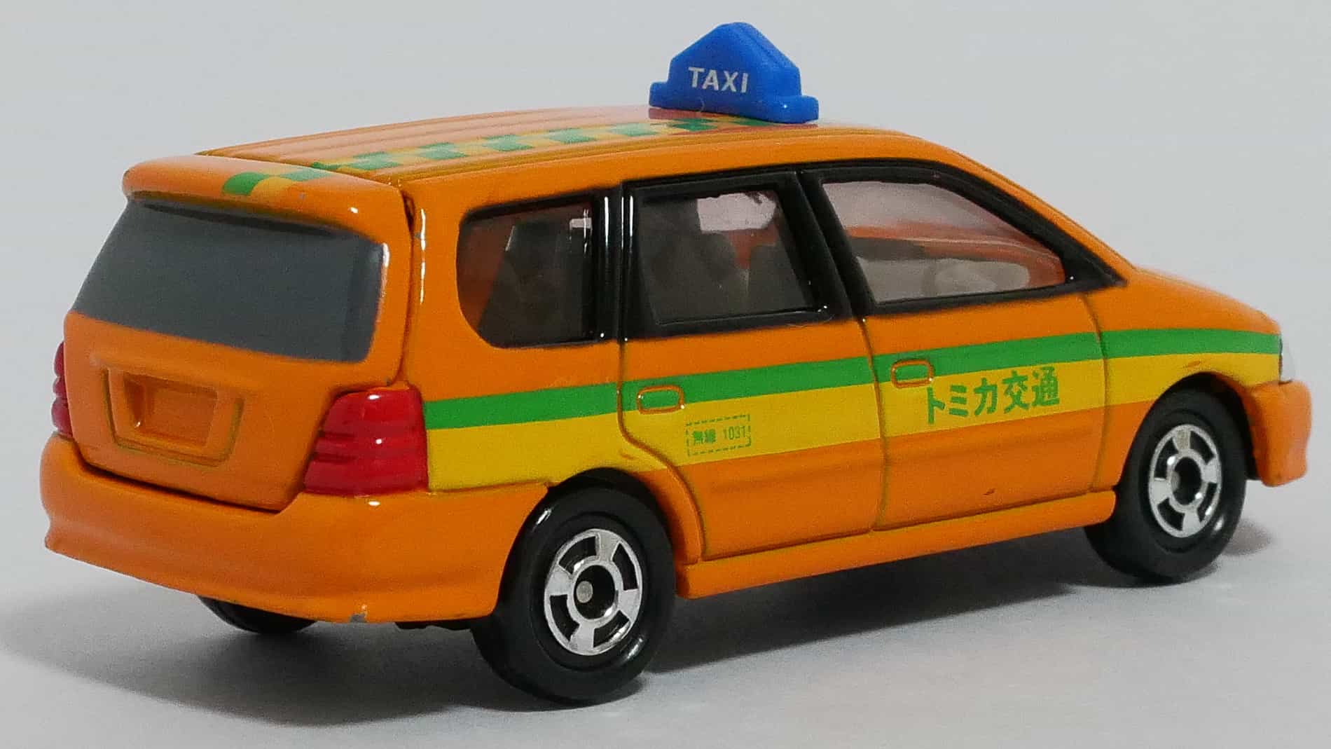トミカNo.101-4 ホンダオデッセイワゴンタクシー-後