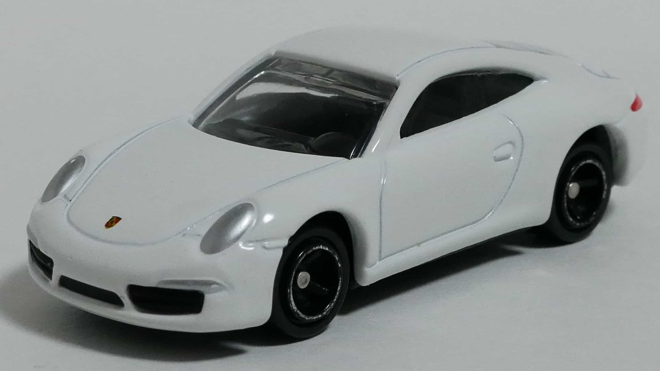 トミカNo.117-6ポルシェ911カレラ-前