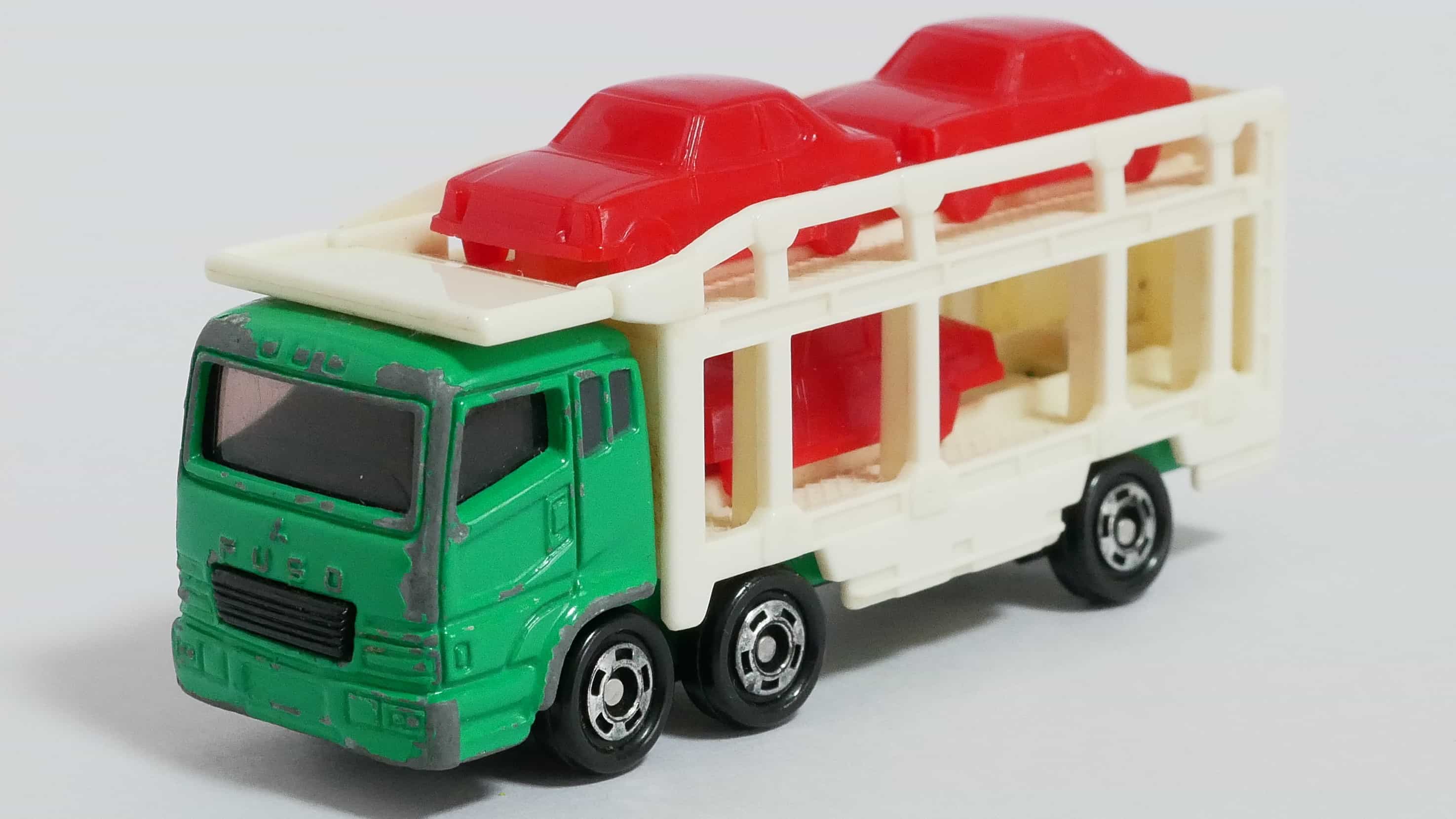 トミカNo.14-4三菱スーパーグレートキャリアカー前