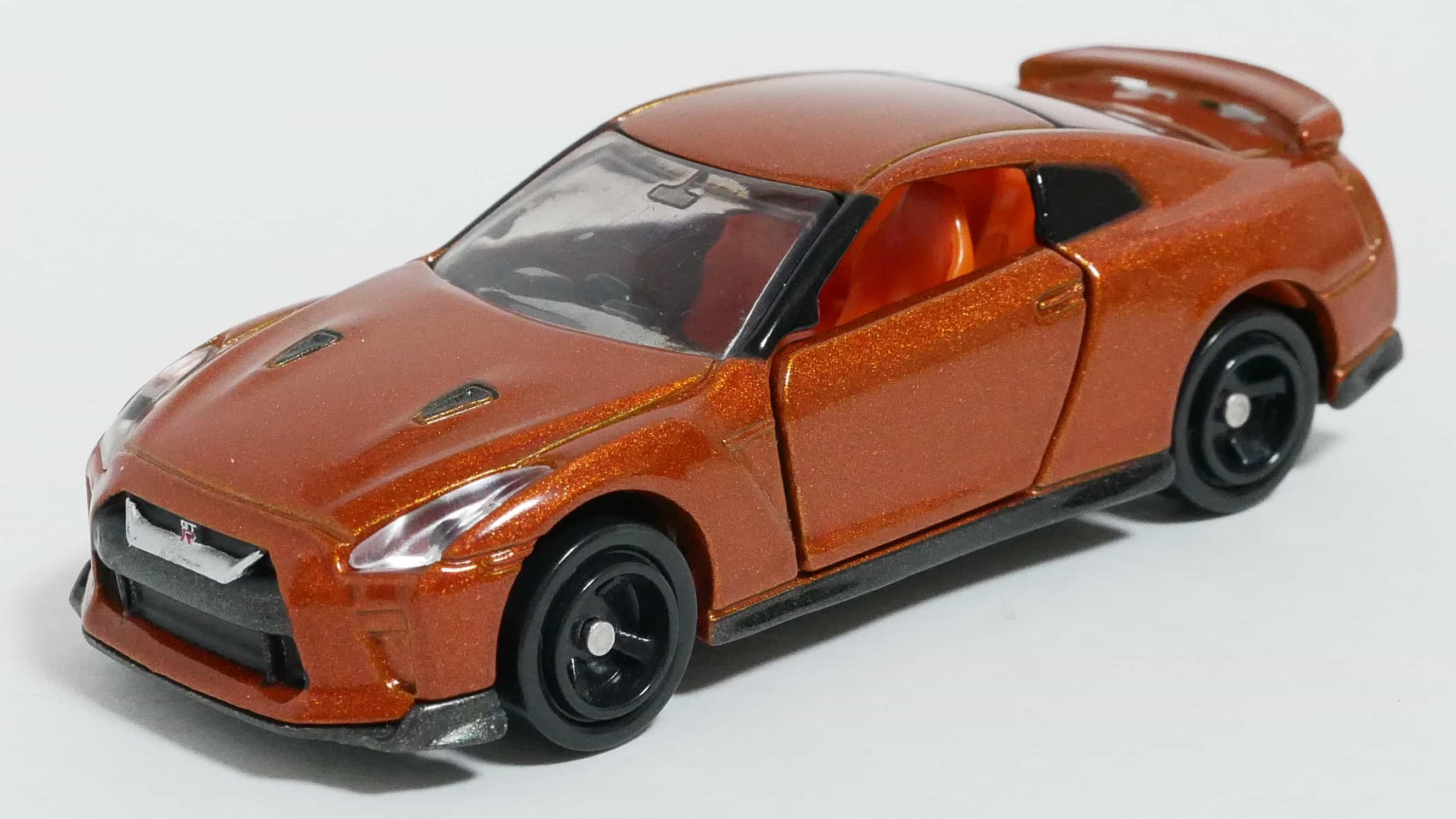 トミカNo.23-10日産GT-R前