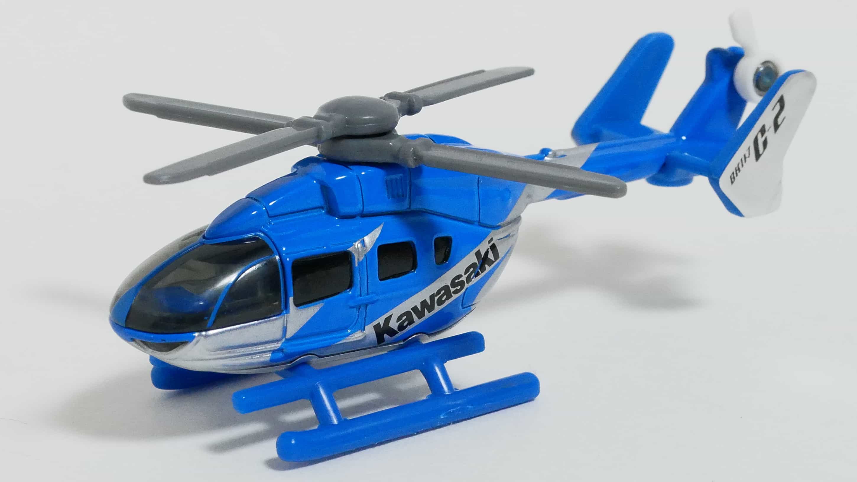 トミカNo.24-8川崎重工業BK117 C-2ヘリコプター前