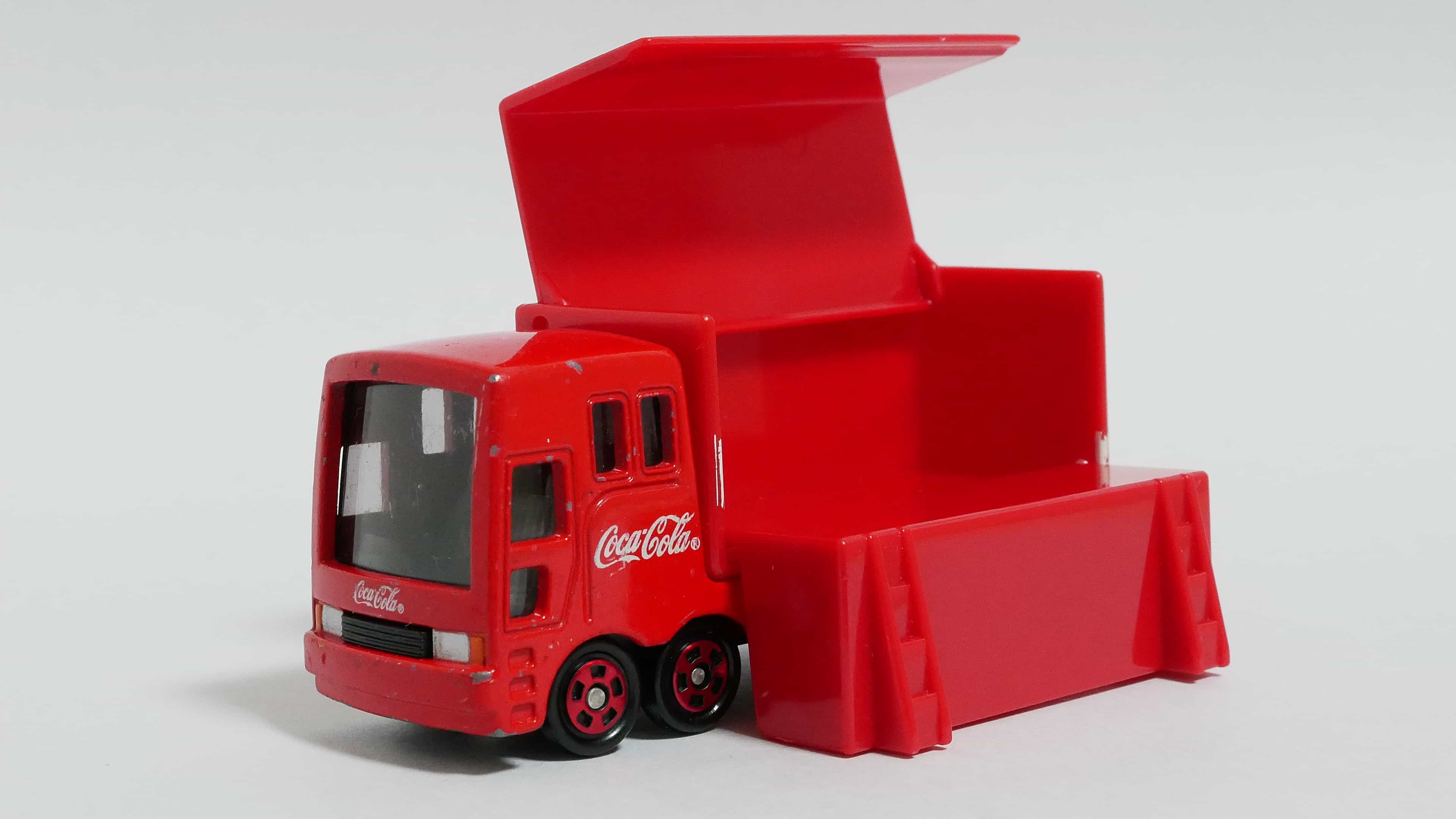 トミカNo.37-6コカ・コーライベントカー-前