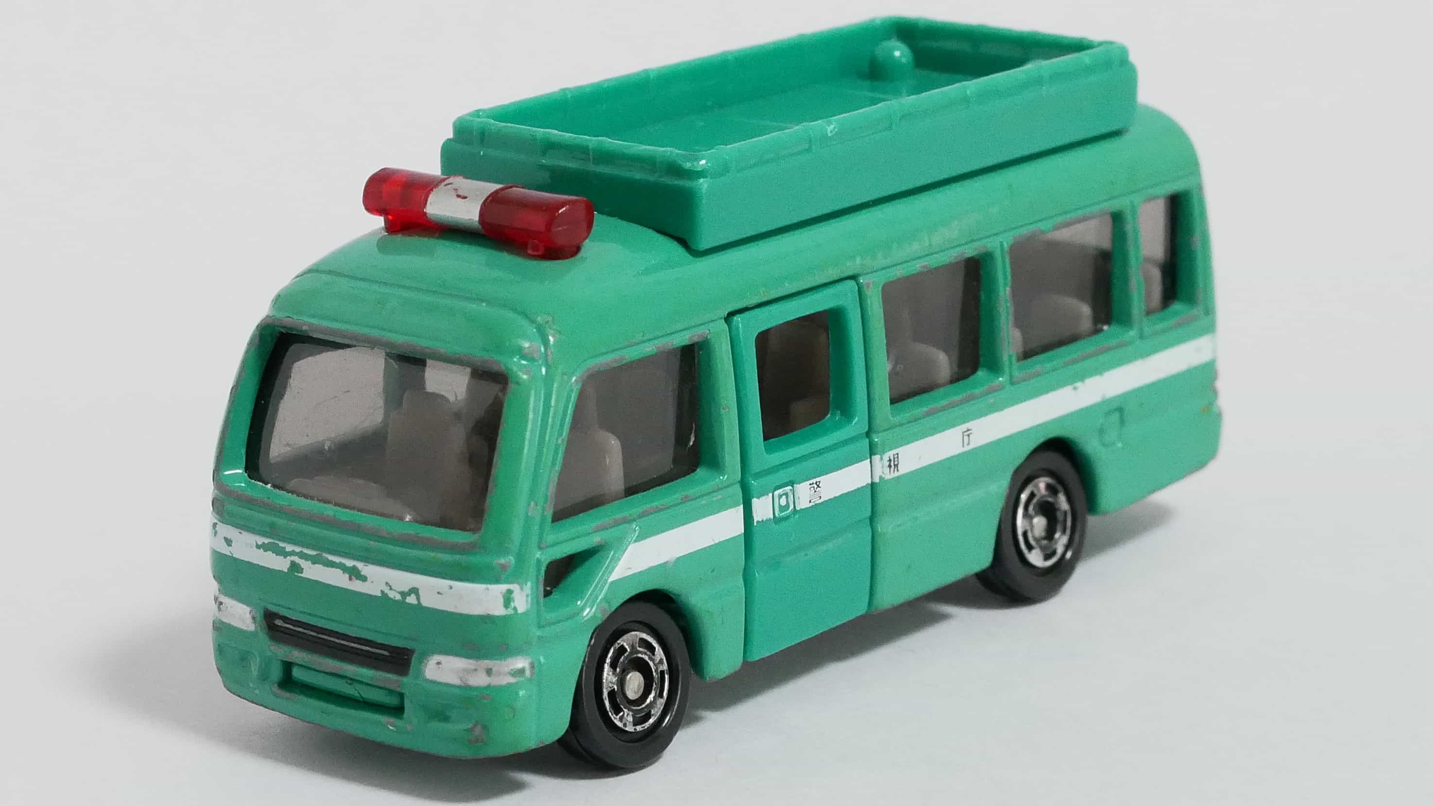 トミカNo.38-7機動救助車-前