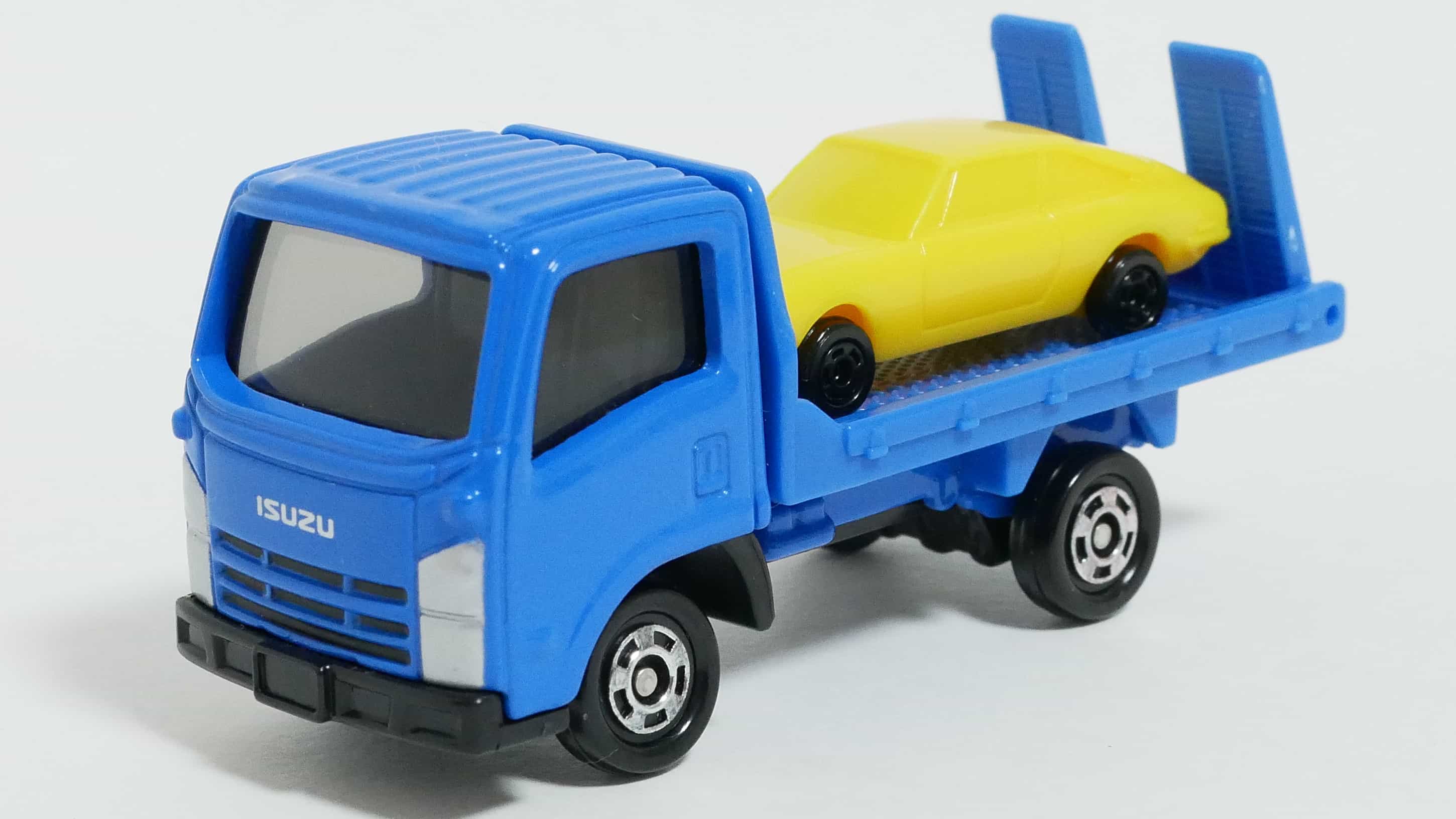 トミカNo.60-7いすゞエルフ車両運搬車-前