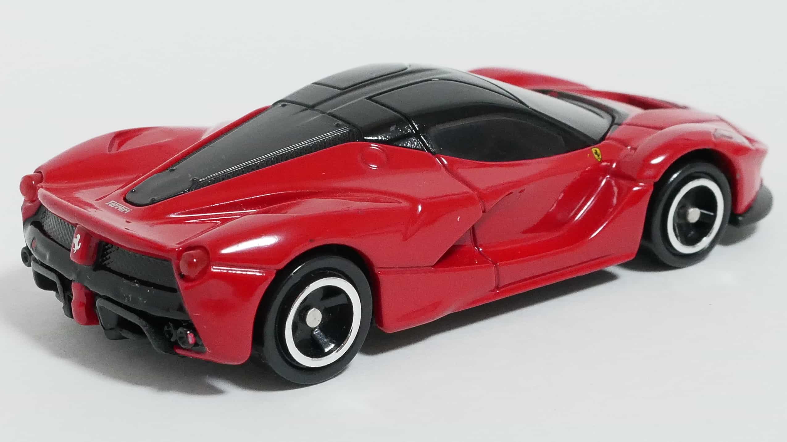 トミカNo.62-11ラフェラーリ-後