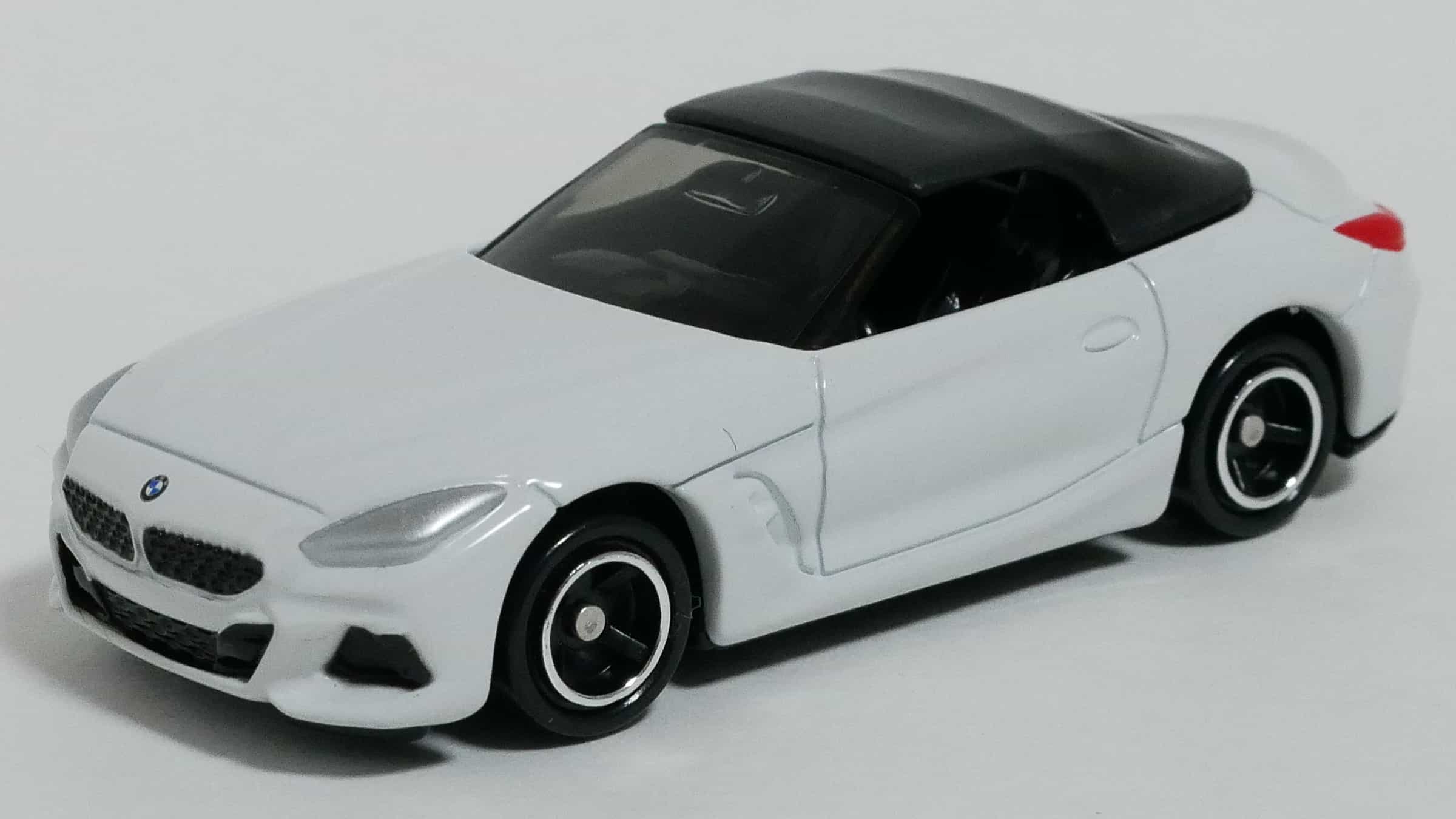 トミカNo.74-7BMWZ4初回特別仕様-前