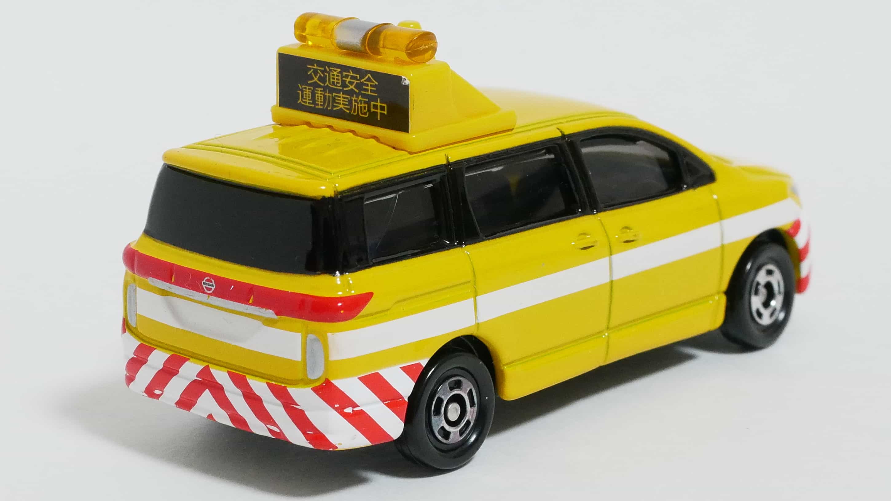 トミカNo.88-6日産エルグランド 道路パトロールカー-後