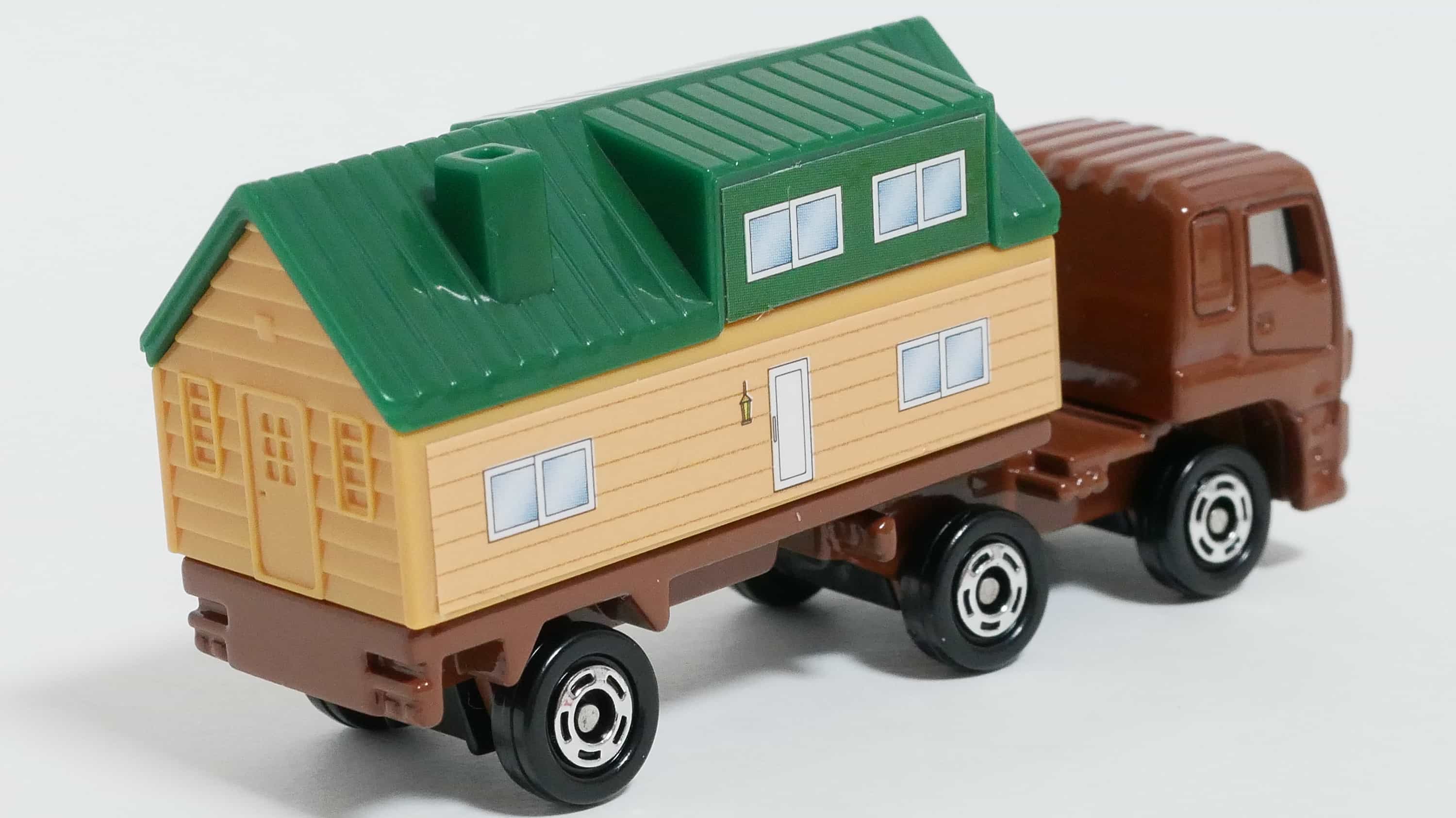 トミカNo.89-6いすゞギガトレーラーハウス-後