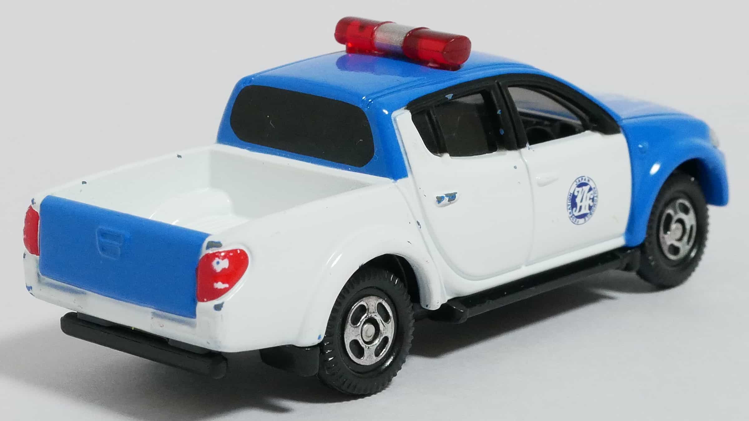 トミカNo.93-8三菱トライトンJAFロードサービスカー-後