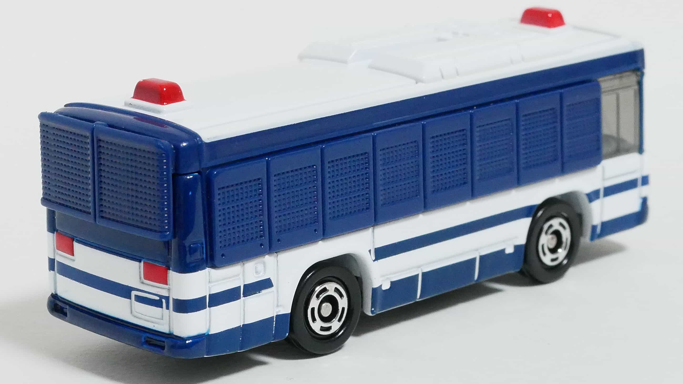 トミカNo.98-10大型人員輸送車-後