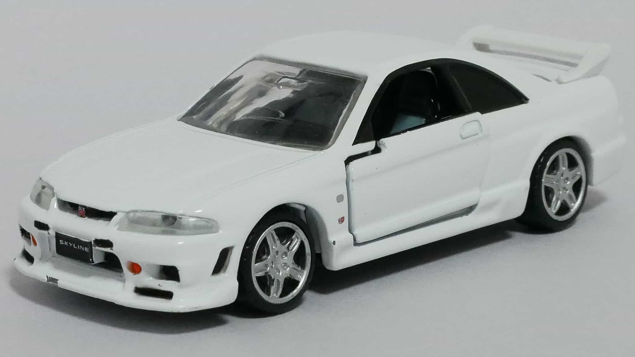 トミカプレミアム13-2日産スカイラインGT-R_前
