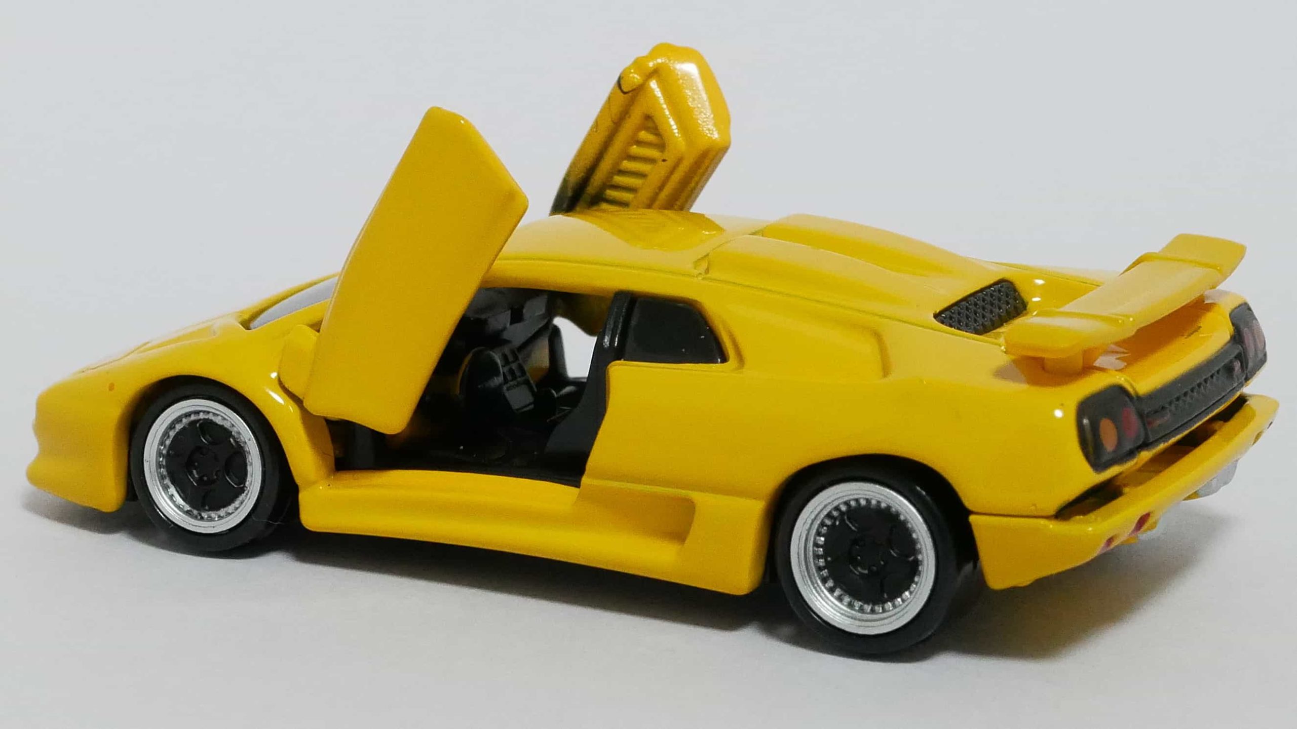 トミカプレミアム15-2ランボルギーニディアブロSV-ドア