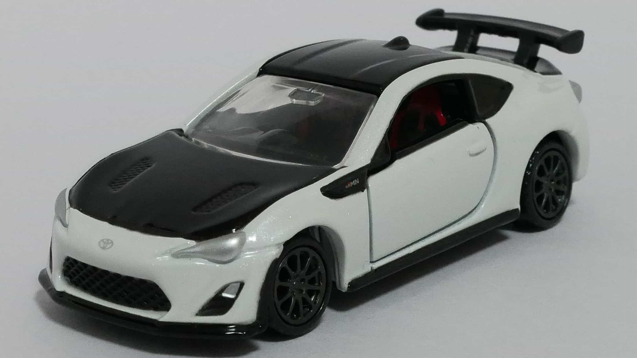 トミカプレミアム16-1トヨタ86GRMN-前