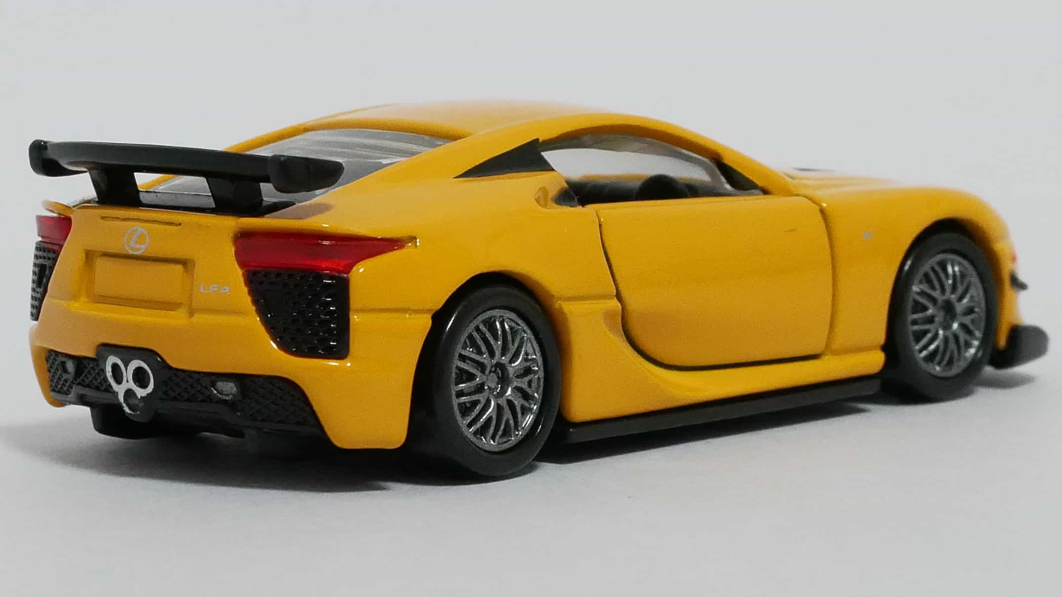 トミカプレミアム30-1レクサスLFAニュルブルクリンクパッケージ-後