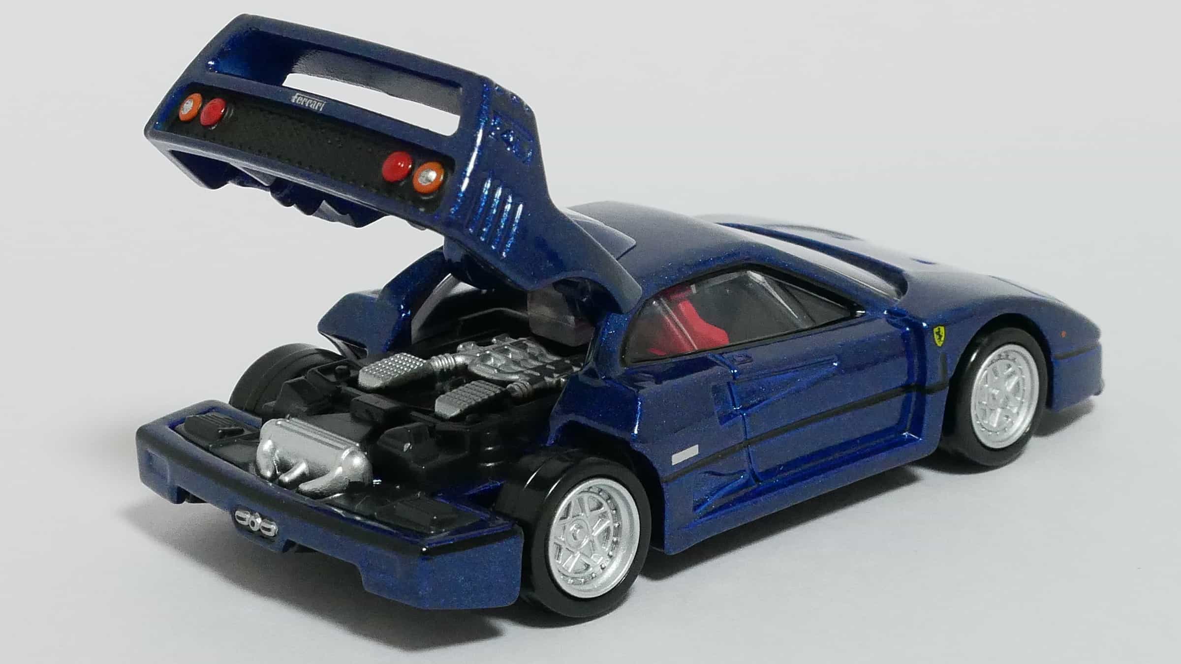 トミカプレミアム31-1F40発売記念仕様-エンジン