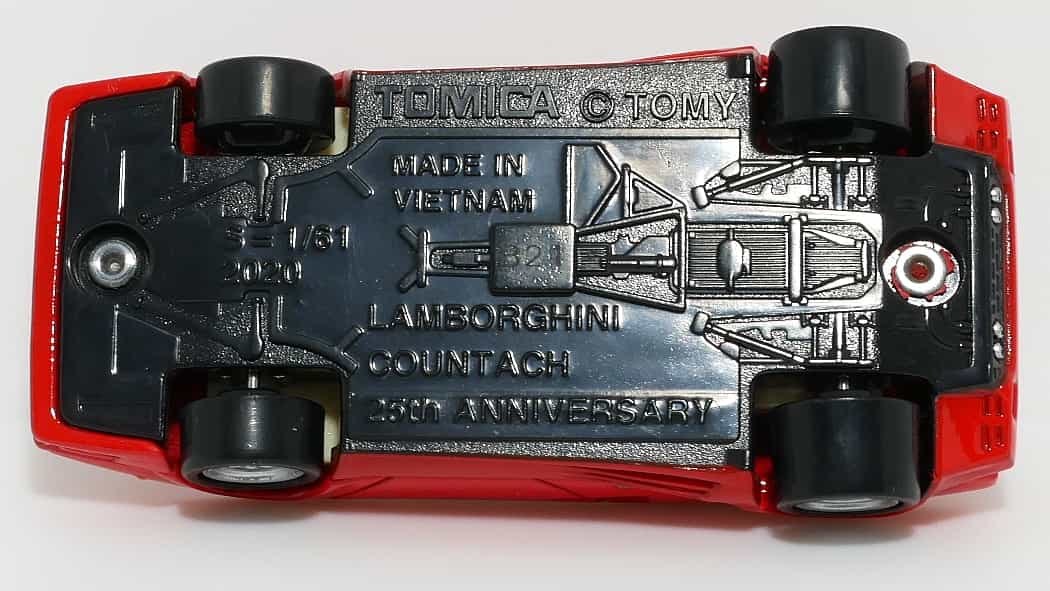 トミカプレミアム12-3ランボルギーニカウンタック25thアニバーサリー通常_シャーシ