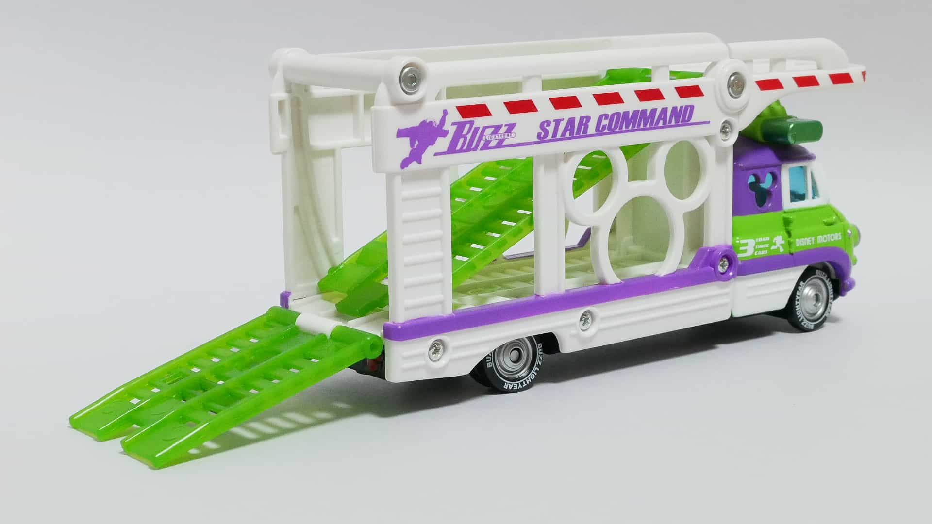 トイストーリー4トミカ_パルズトランポバズライトイヤー_キャリア