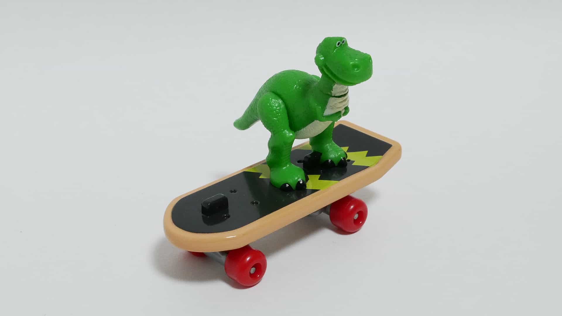 トイストーリードリームトミカライドオンTS-10_レックス&スケートボード_前