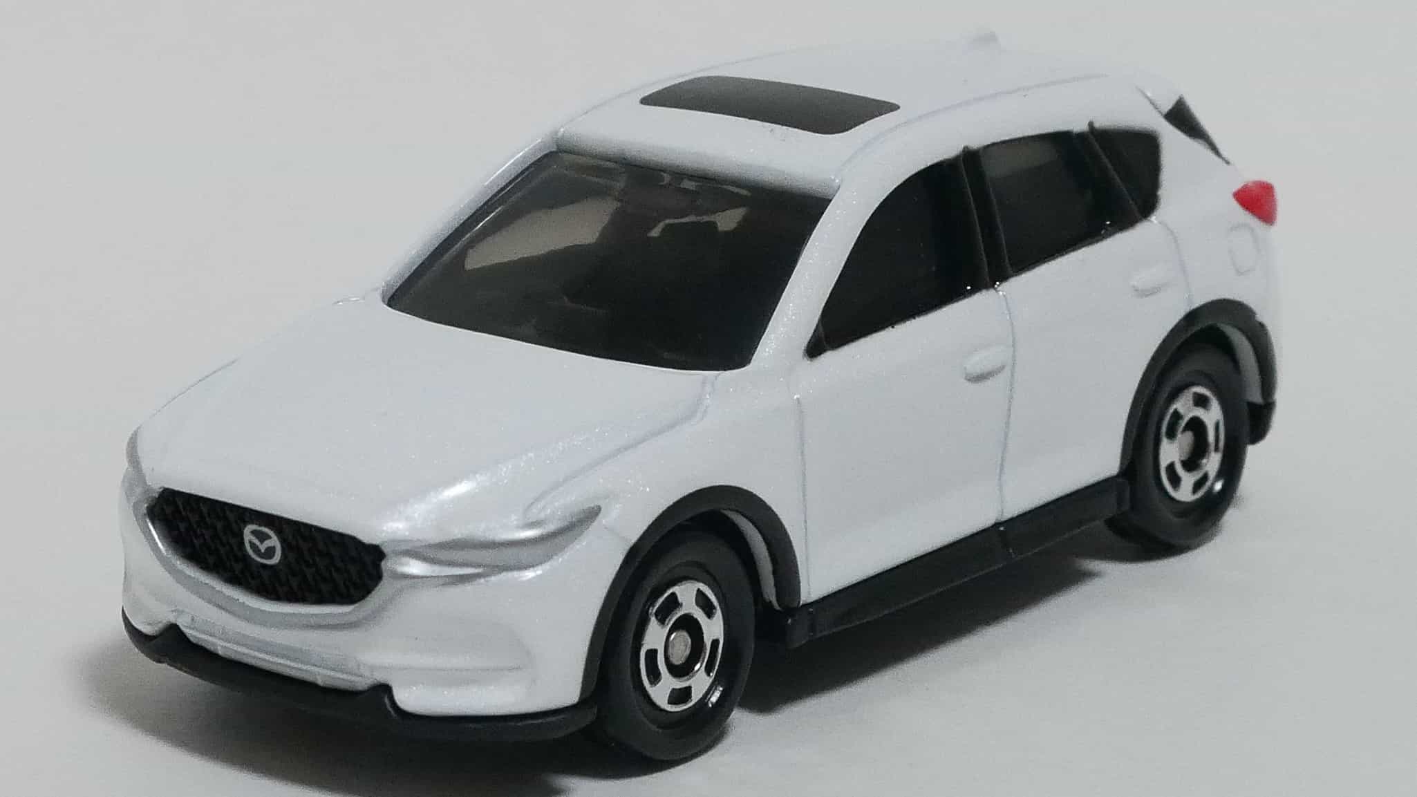 トミカ24-9マツダCX-5初回特別仕様_前