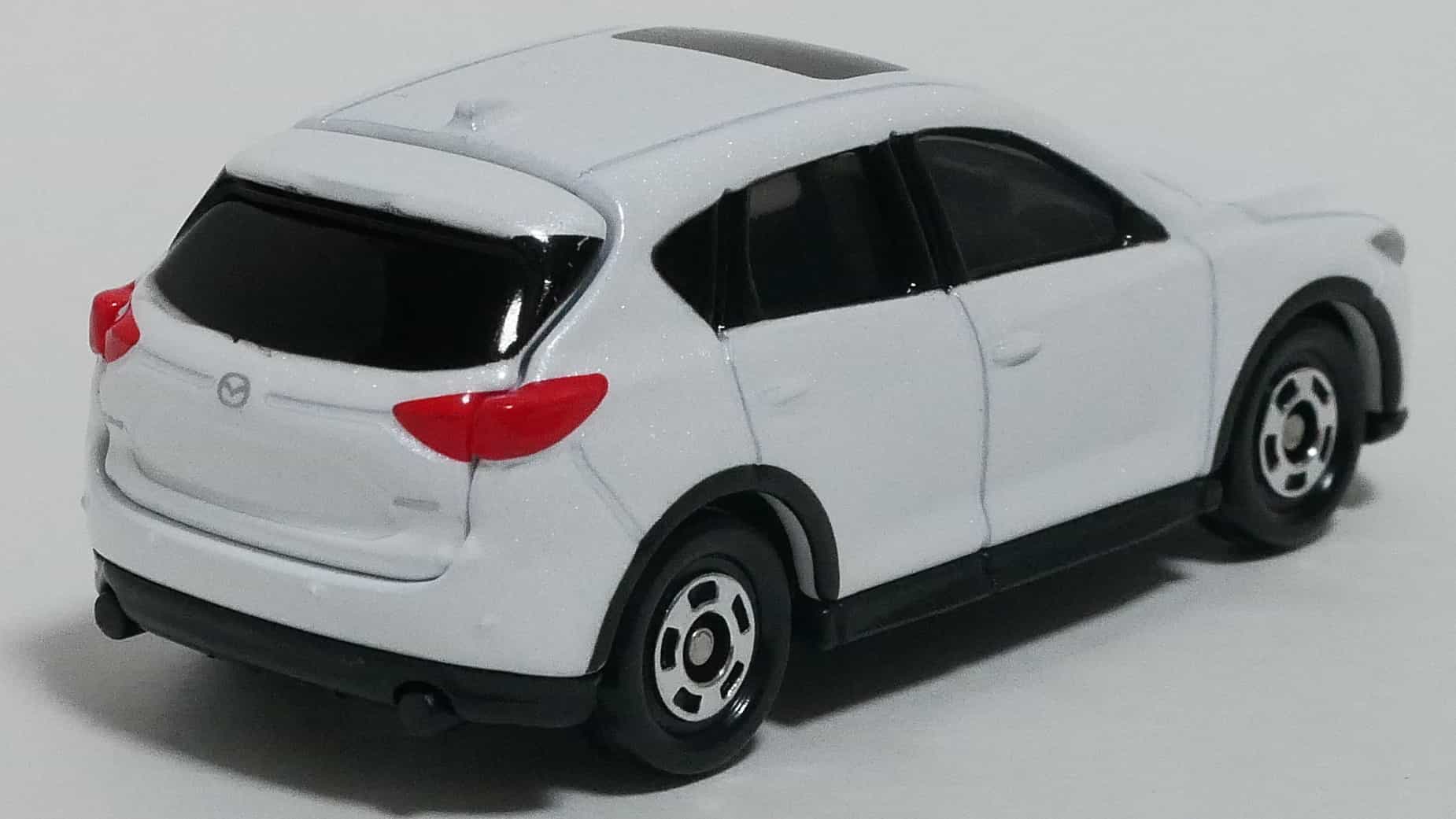 トミカ24-9マツダCX-5初回特別仕様_後