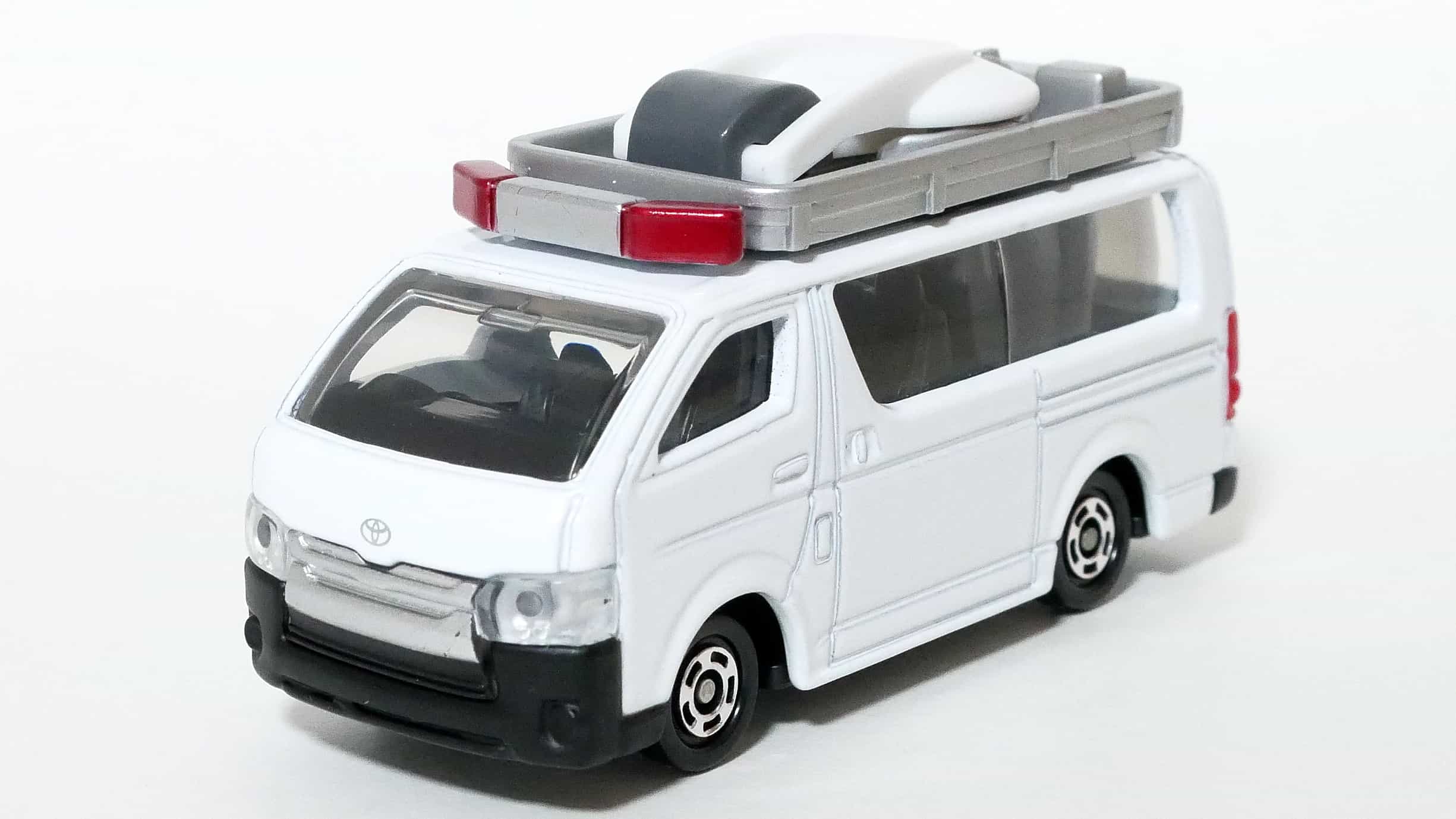 トミカ107-8衛星通信車_前