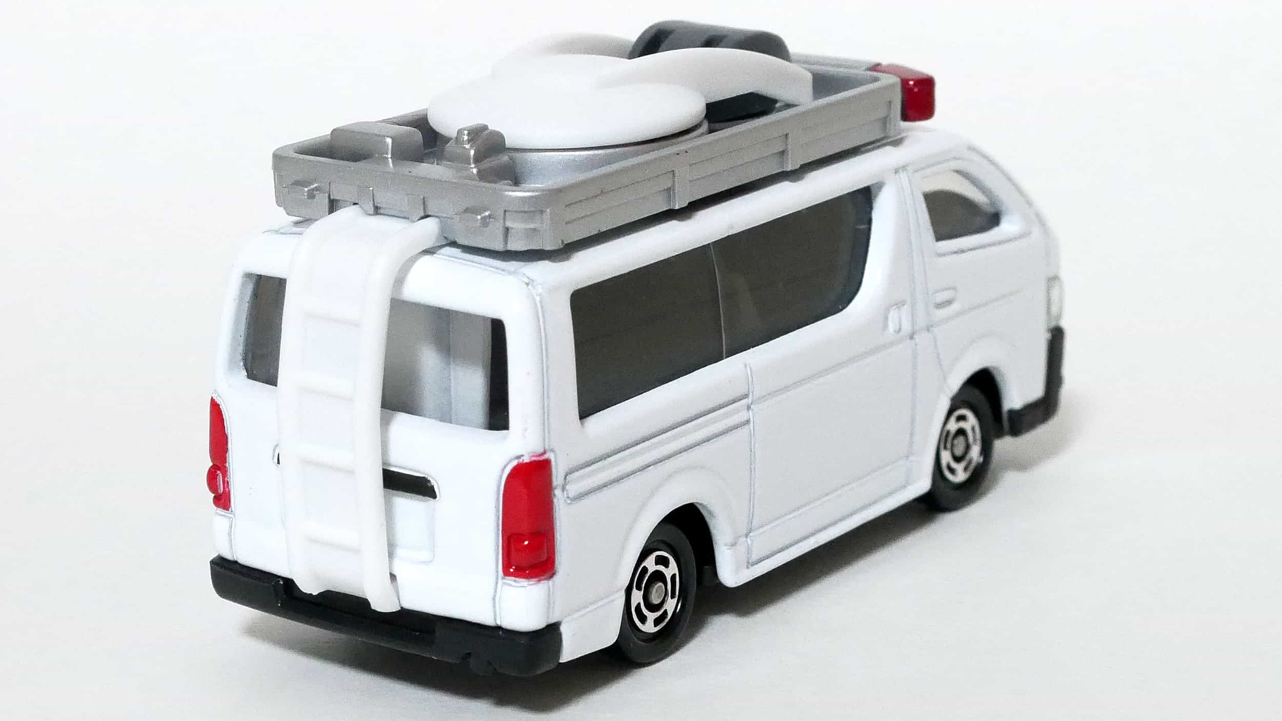 トミカ107-8衛星通信車_後