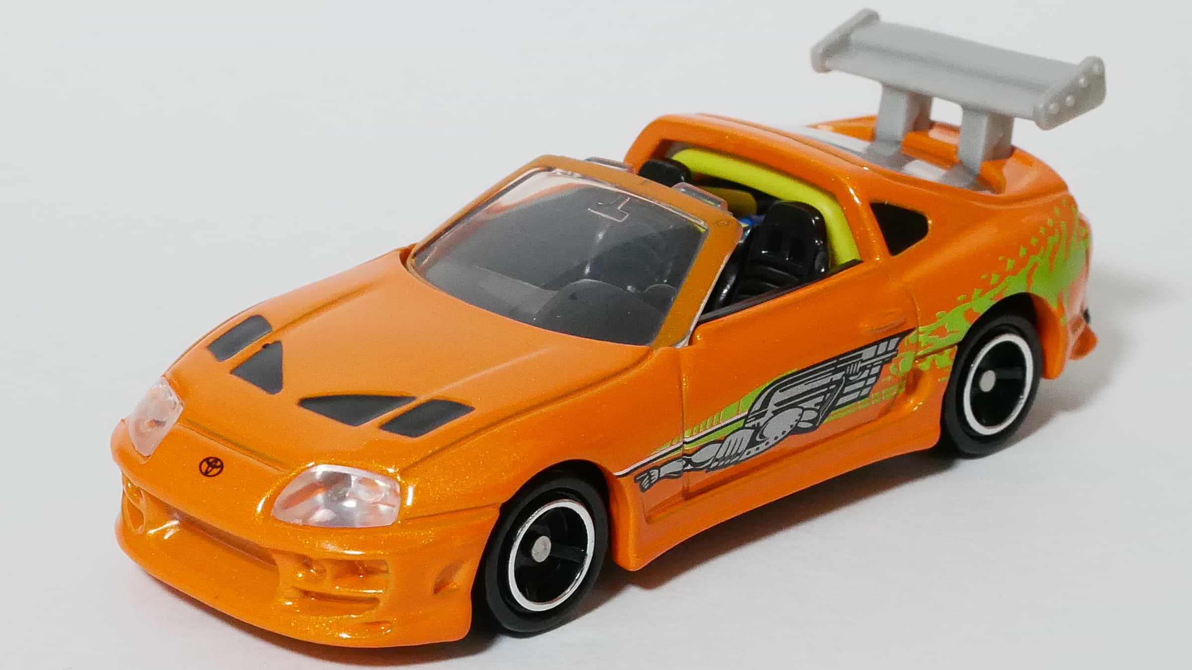 ドリームトミカ148-6_ワイルドスピード/スープラ_前