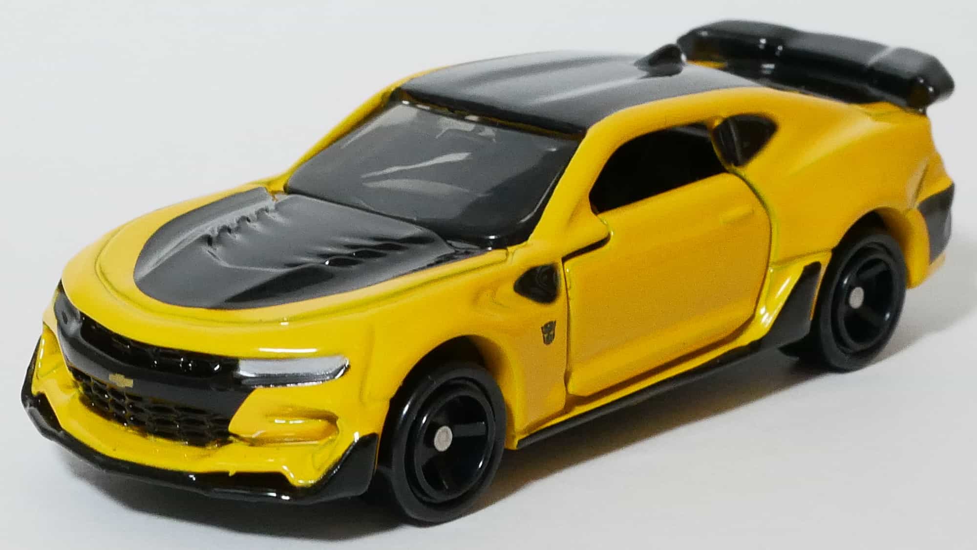 ドリームトミカ151-3_トランスフォーマーバンブルビー_前