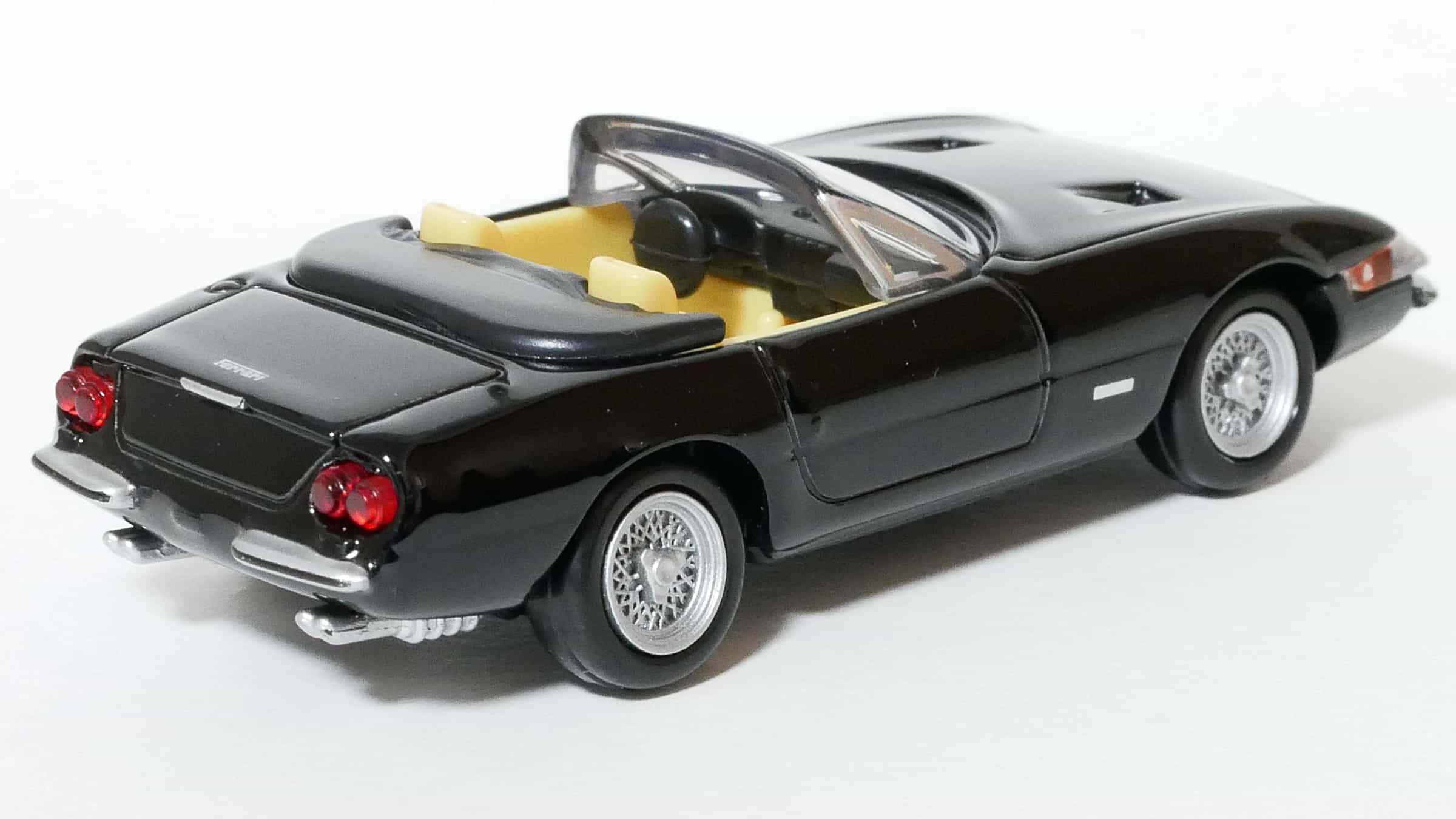 トミカプレミアム36-1_365GTS4_後