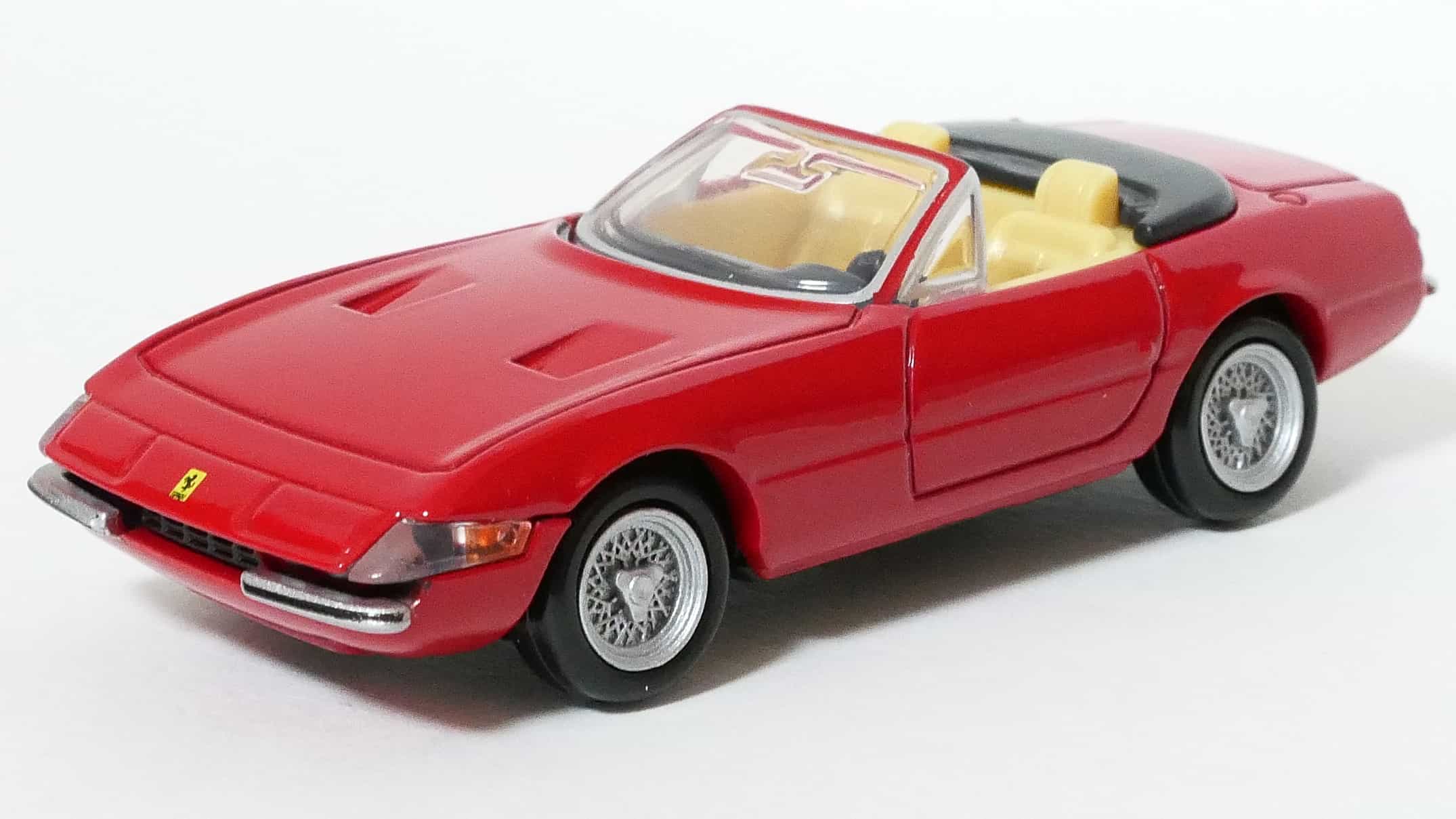 トミカプレミアム36-1_365GTS4発売記念仕様_前