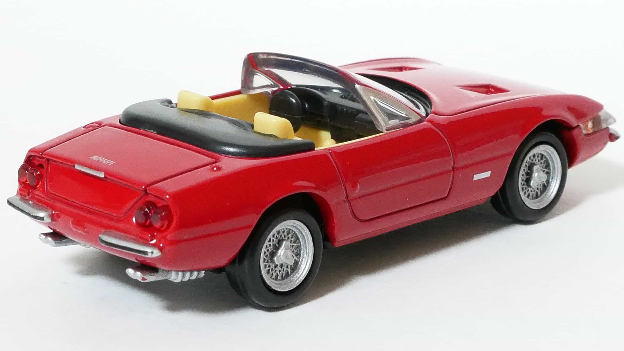 トミカプレミアム36-1_365GTS4発売記念仕様_後