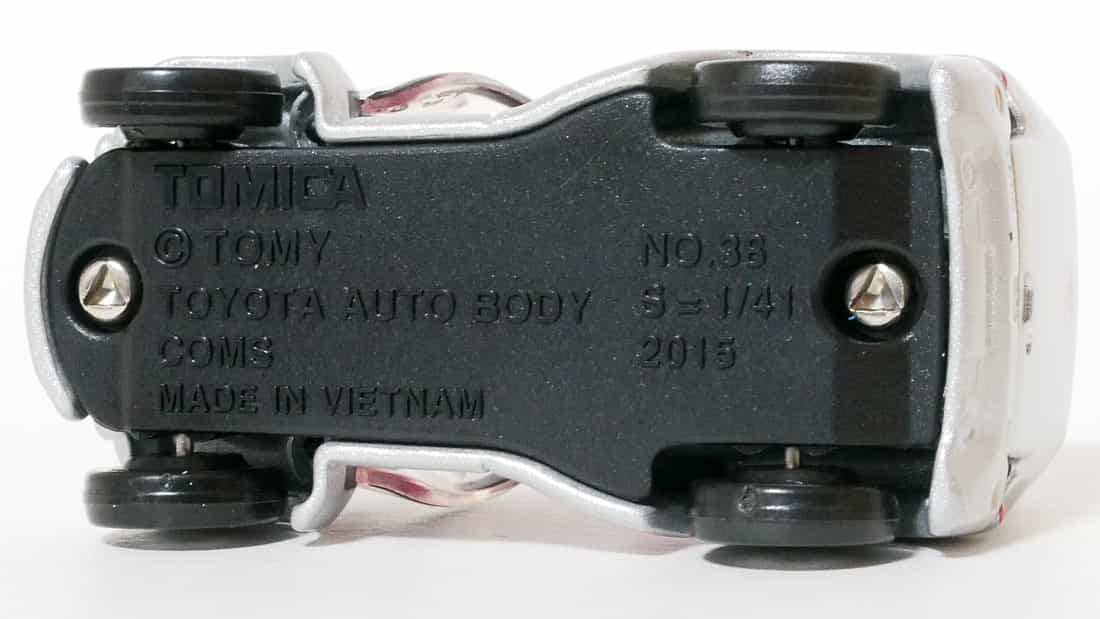 トミカ38-8トヨタ車体 コムス_底