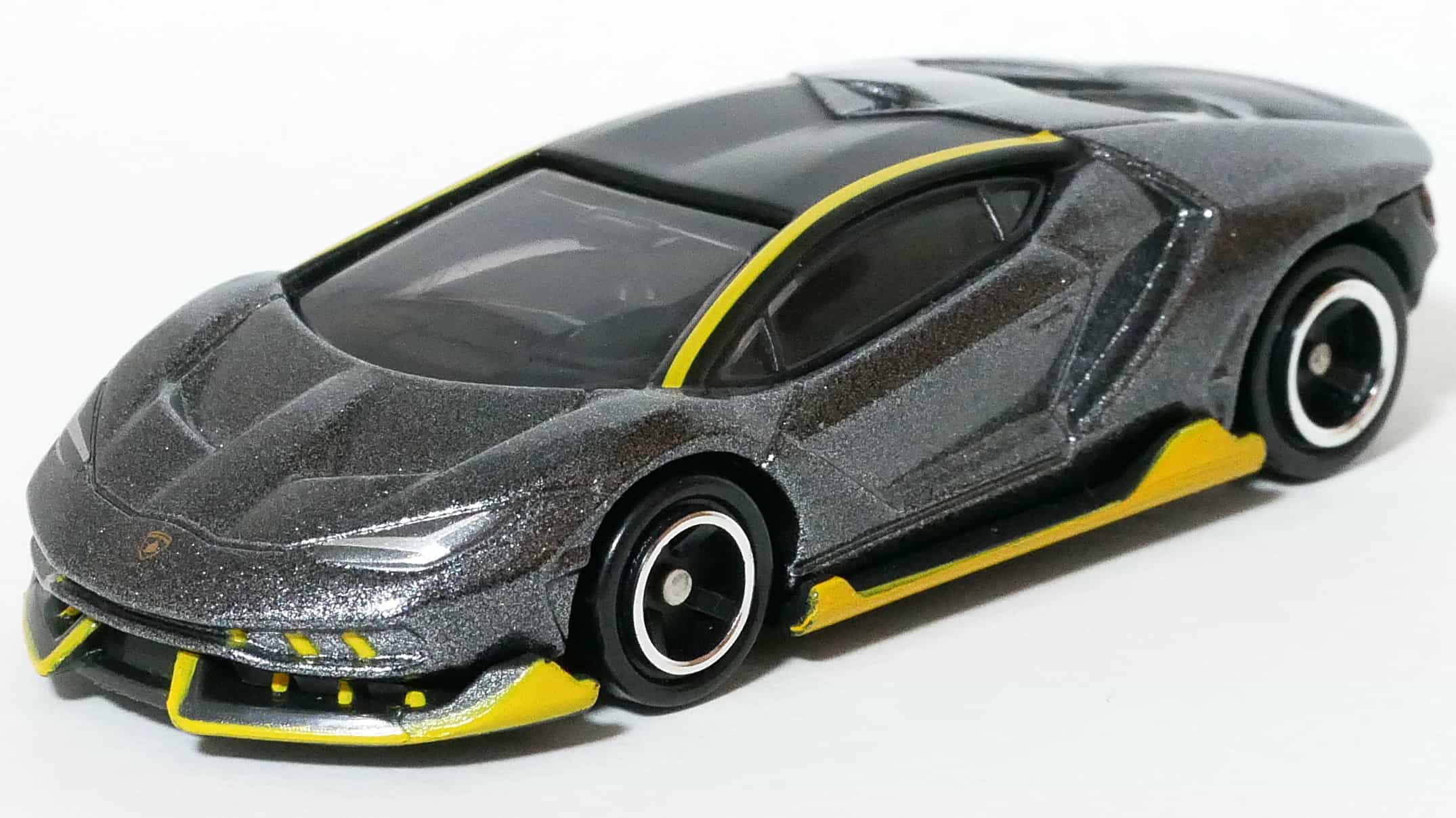 トミカ81-6ランボルギーニ チェンテナリオ_前