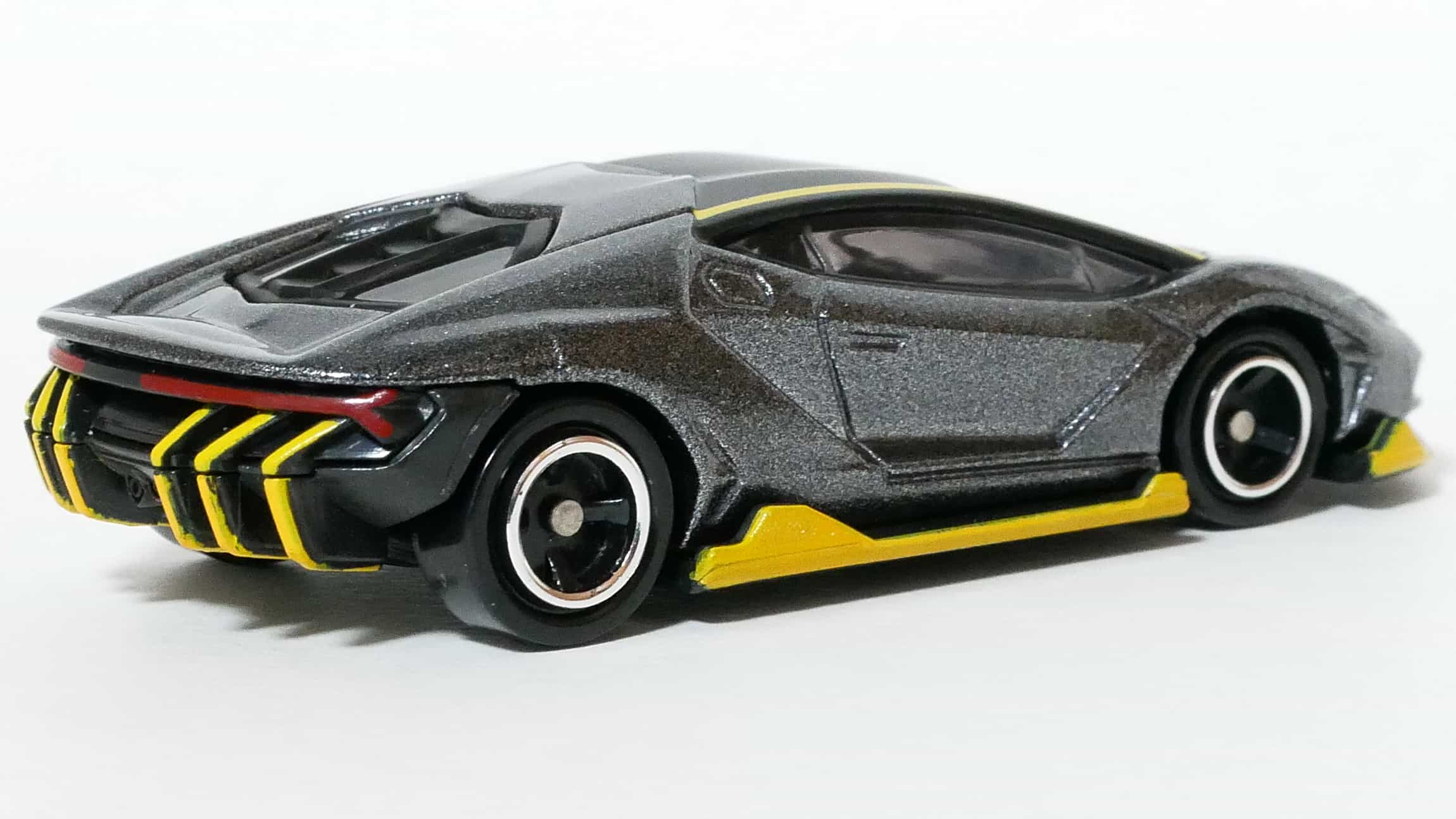 トミカ81-6ランボルギーニ チェンテナリオ_後