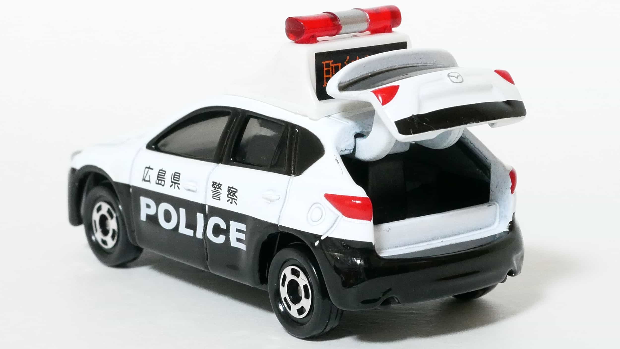 トミカ82-7マツダCX-5パトロールカー_ドア