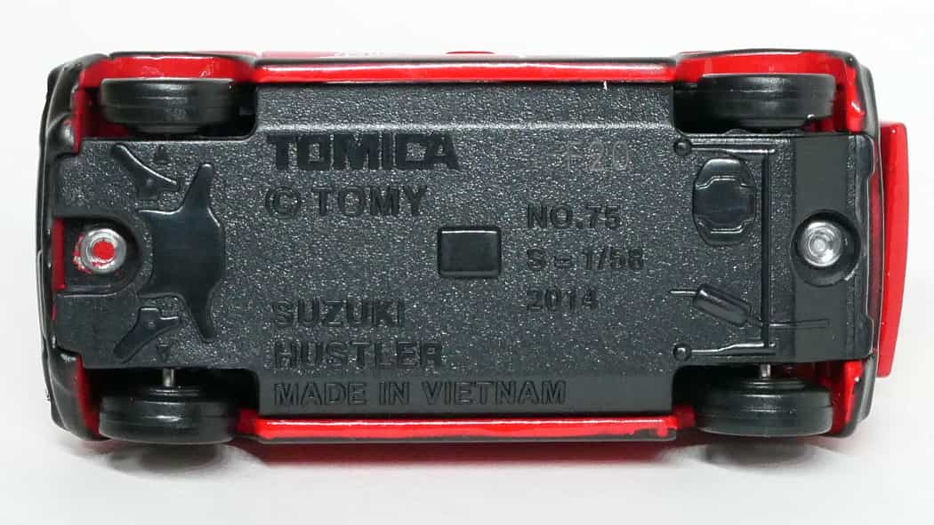 トミカ106-9 ハスラー消防指令車_底