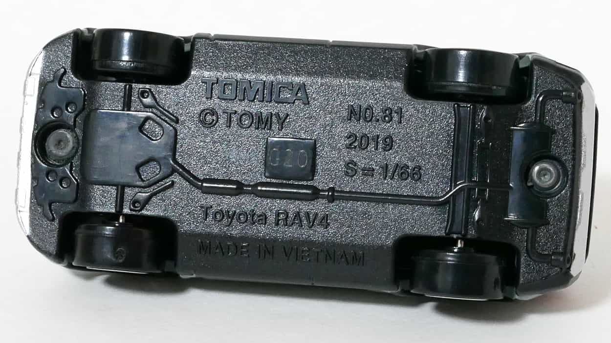 トミカ81-7 トヨタRAV4_底