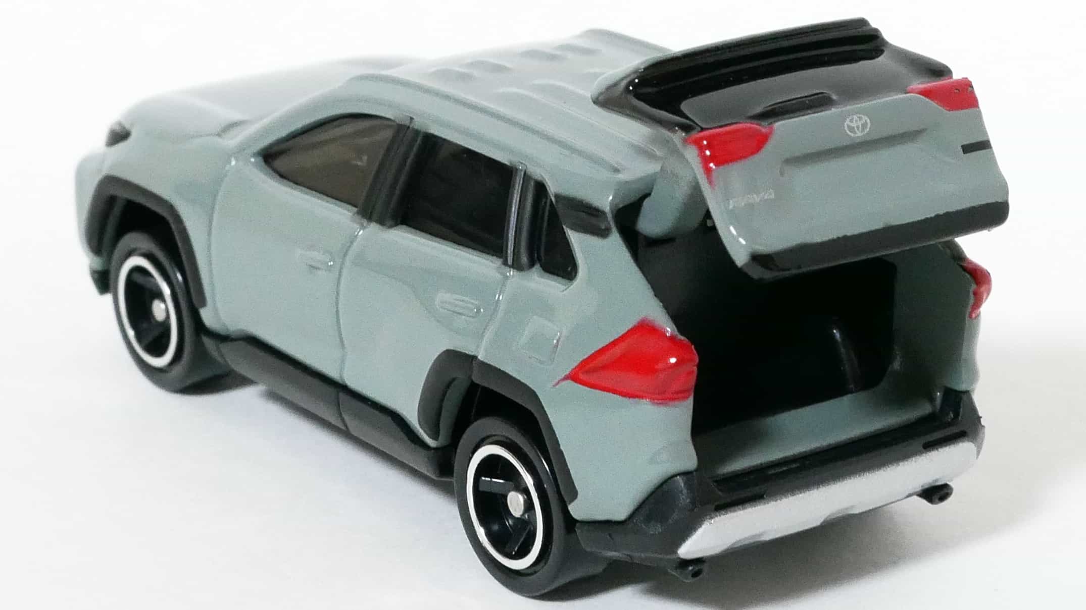 トミカ (81台) 楽天市場】トミカ no.81 トヨタ rav4の通販