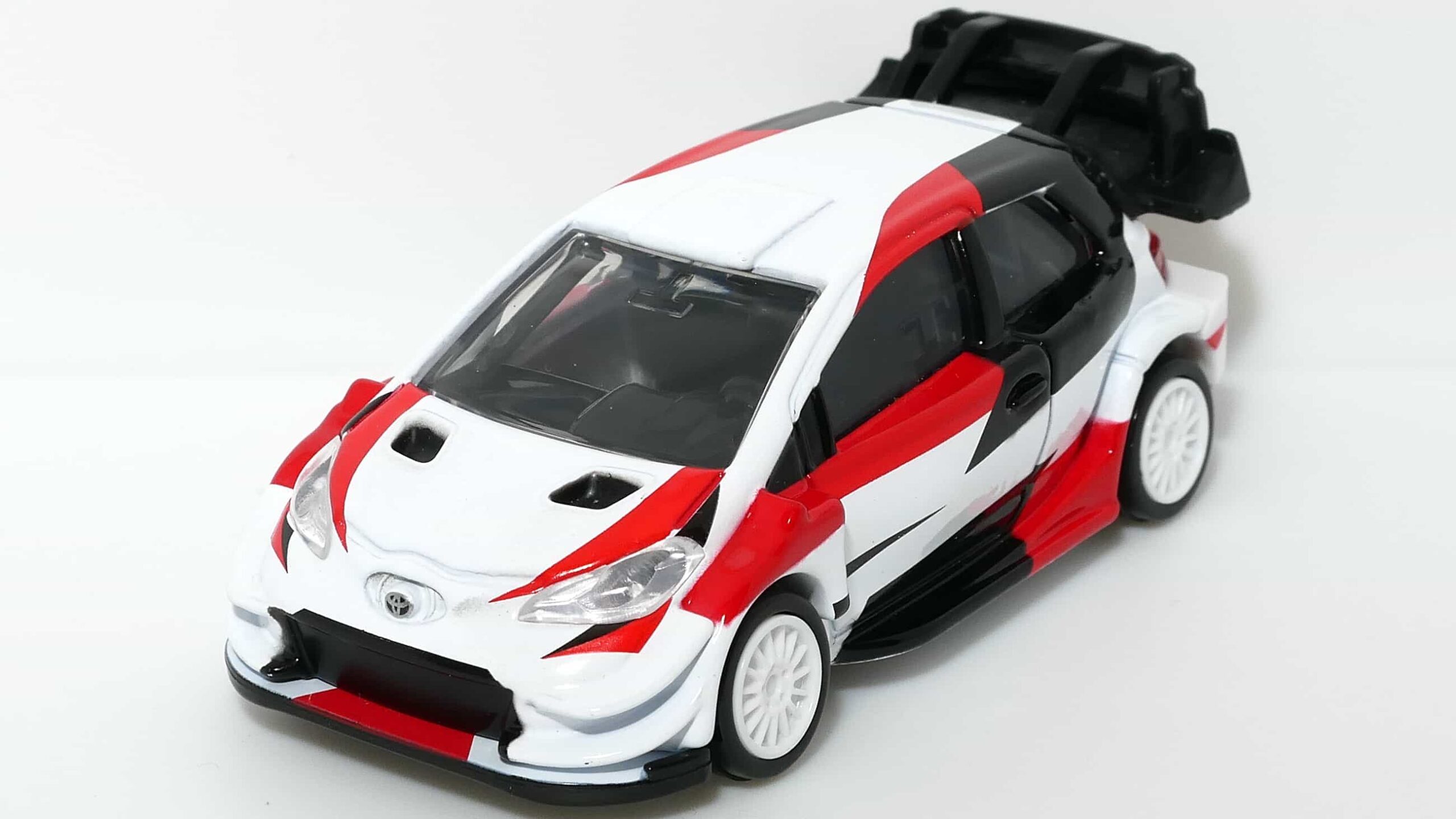 トミカプレミアム10-2トヨタヤリスWRC_フロント
