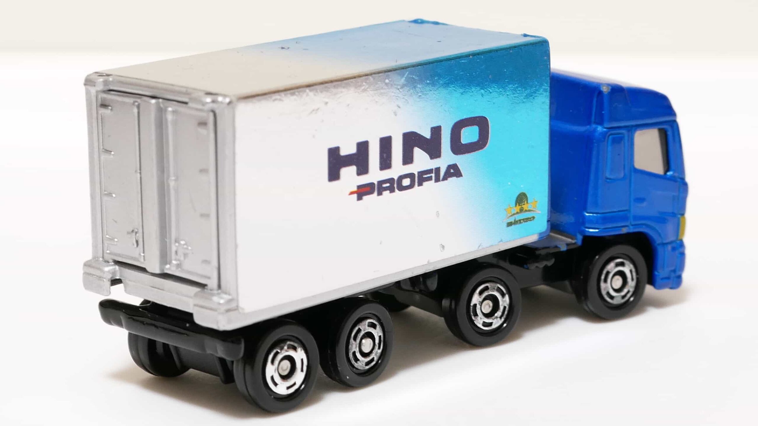 トミカ77-6日野プロフィア_後