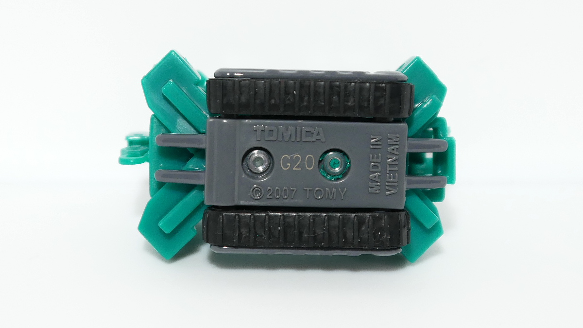 トミカ63-2前田製作所かにクレーン_シャーシ