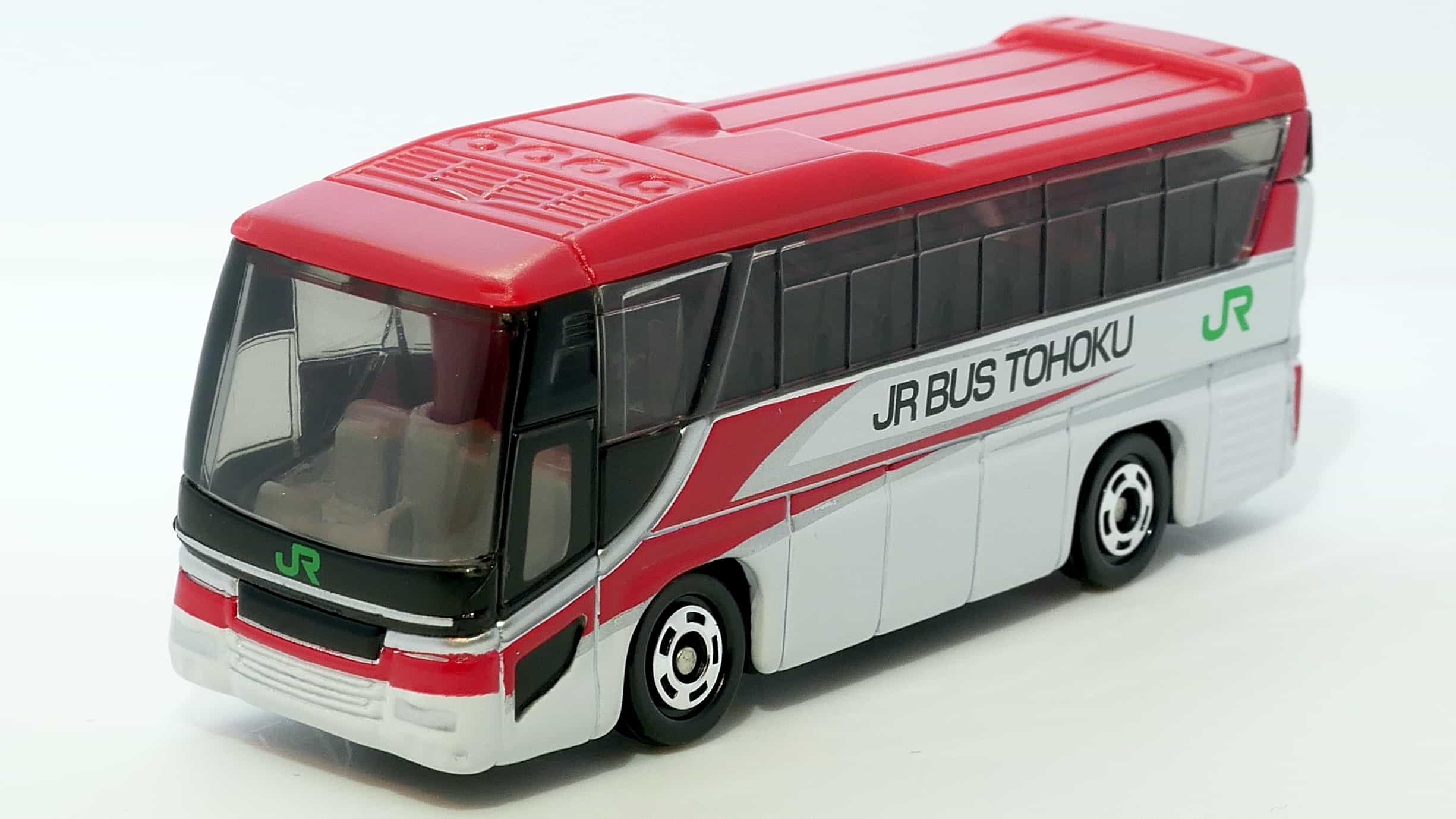 トミカ72-6 日野セレガジェイアールバス東北こまちカラー_前