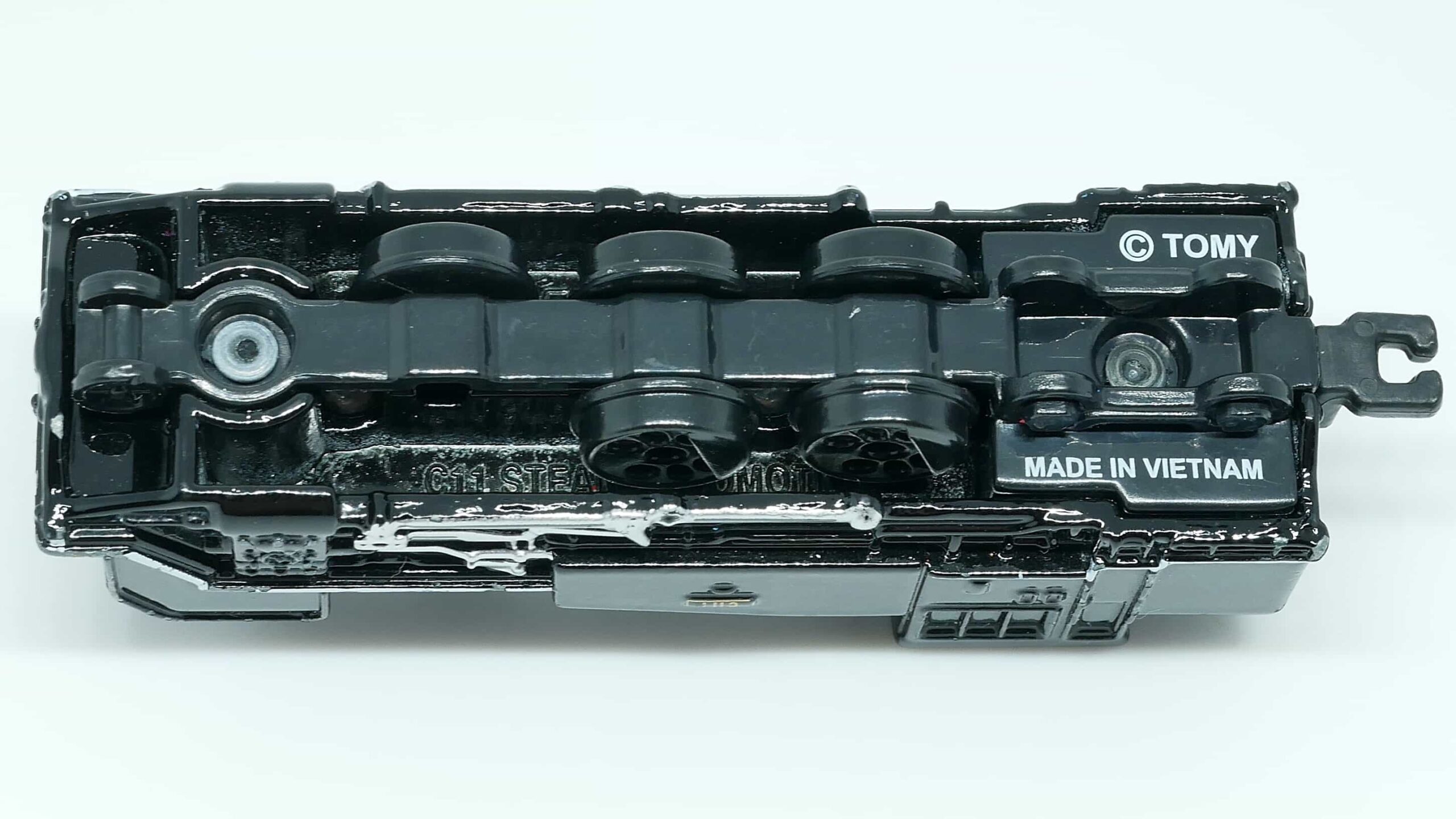 トミカ80-5_C11 1蒸気機関車_シャーシ